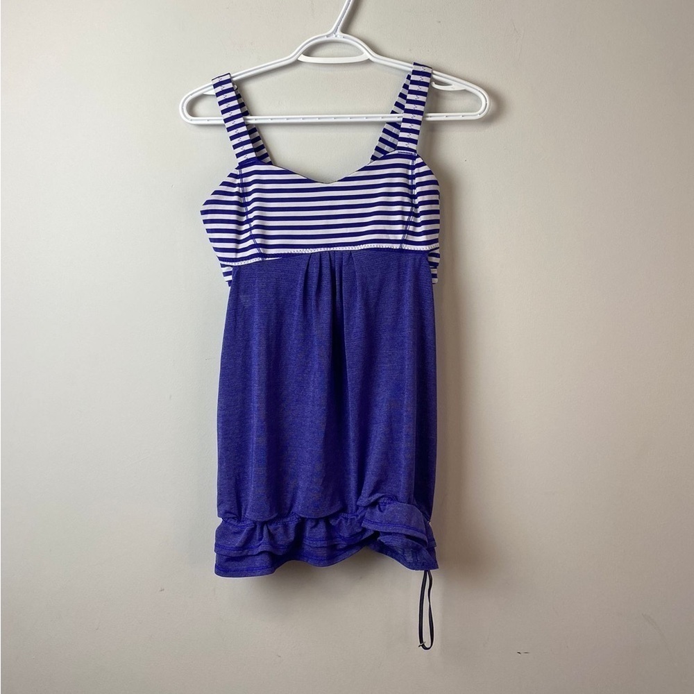 Lululemon Tank with built in bra size 6